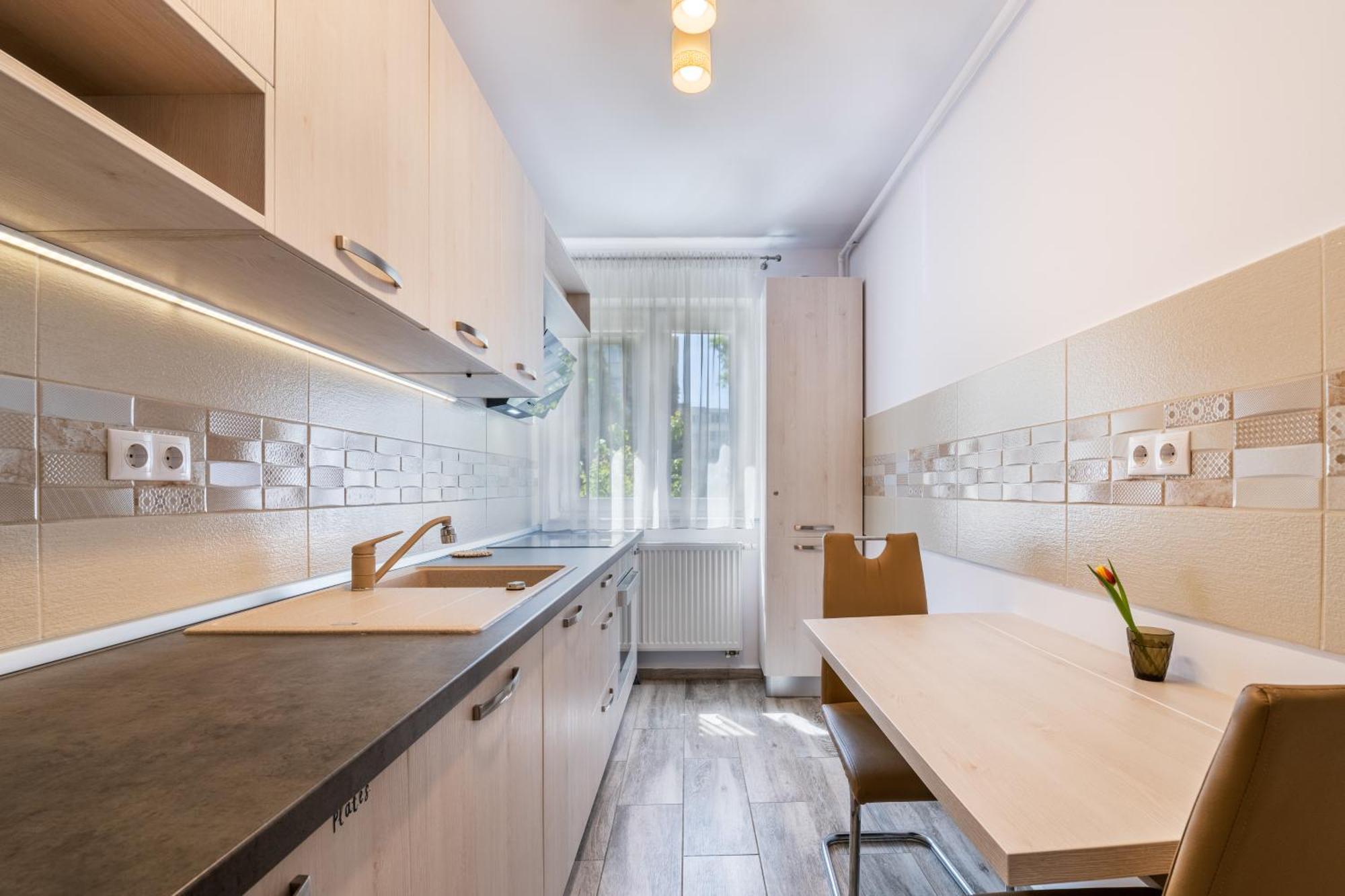 Springhome - Cozy Apartment With Balcony & Parking Μπρασόβ Εξωτερικό φωτογραφία